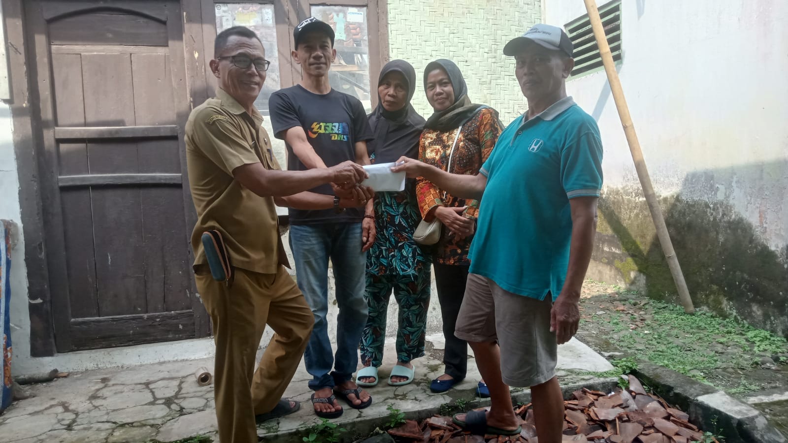 DUKUNG PROGRAM 3000 RUMAH PRES...